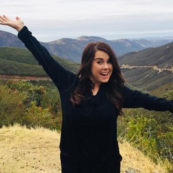 Meet your Posher, Shelby - Picture 1 of 1